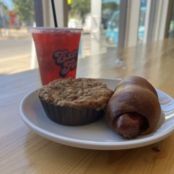 Extra Fine Southtown - Basil Peach Buttermilk Coffee Cake, kolache, and an iced Hibiscus tea. - Bakeries Near Me - San Antonio, Texas Extra Fine Southtown - Basil Peach Buttermilk Coffee Cake, kolache, and an iced Hibiscus tea. - Bakeries Near Me - San Antonio, Texas