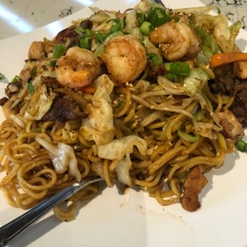 Hiroba Sushi - Combo Yakisoba - great noodles and good flavor - a bit too much cabbage - Sushi Bars Near Me - Henderson, Nevada Hiroba Sushi - Combo Yakisoba - great noodles and good flavor - a bit too much cabbage - Sushi Bars Near Me - Henderson, Nevada