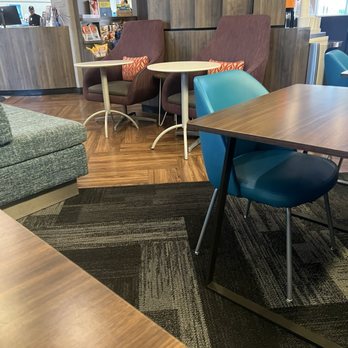 Tru By Hilton Savannah Midtown - Eating area - Hotels Near Me - Savannah, Georgia Tru By Hilton Savannah Midtown - Eating area - Hotels Near Me - Savannah, Georgia