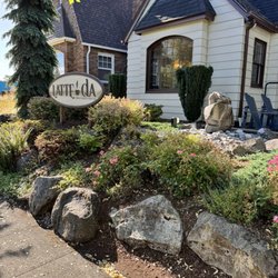 Latte Da Coffee House and Wine Bar - Frontage
