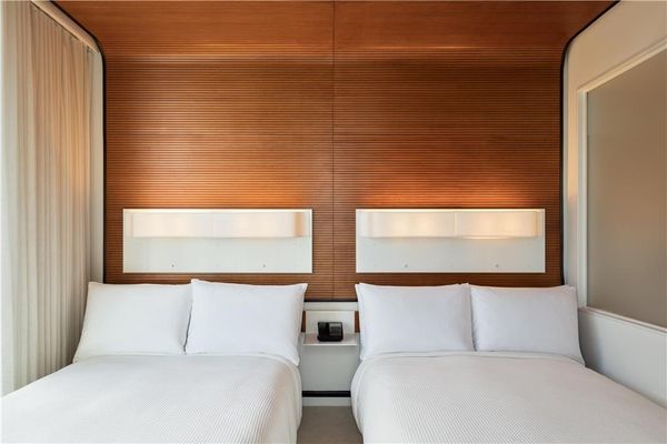 The Standard, High Line by null