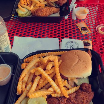 Dave's Hot Chicken - Outside eating area, slider and tender combo - Chicken Shop Near Me - Glendale, California Dave's Hot Chicken - Outside eating area, slider and tender combo - Chicken Shop Near Me - Glendale, California