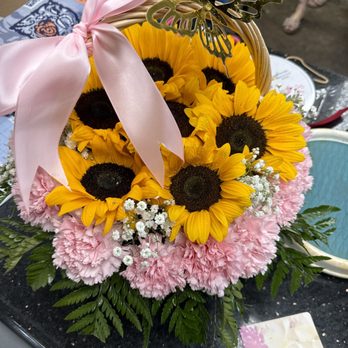 Bloom Floral  Design - Florists Near Me - Westminster, California