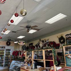 Lucchesi's Delicatessen - Inside counter