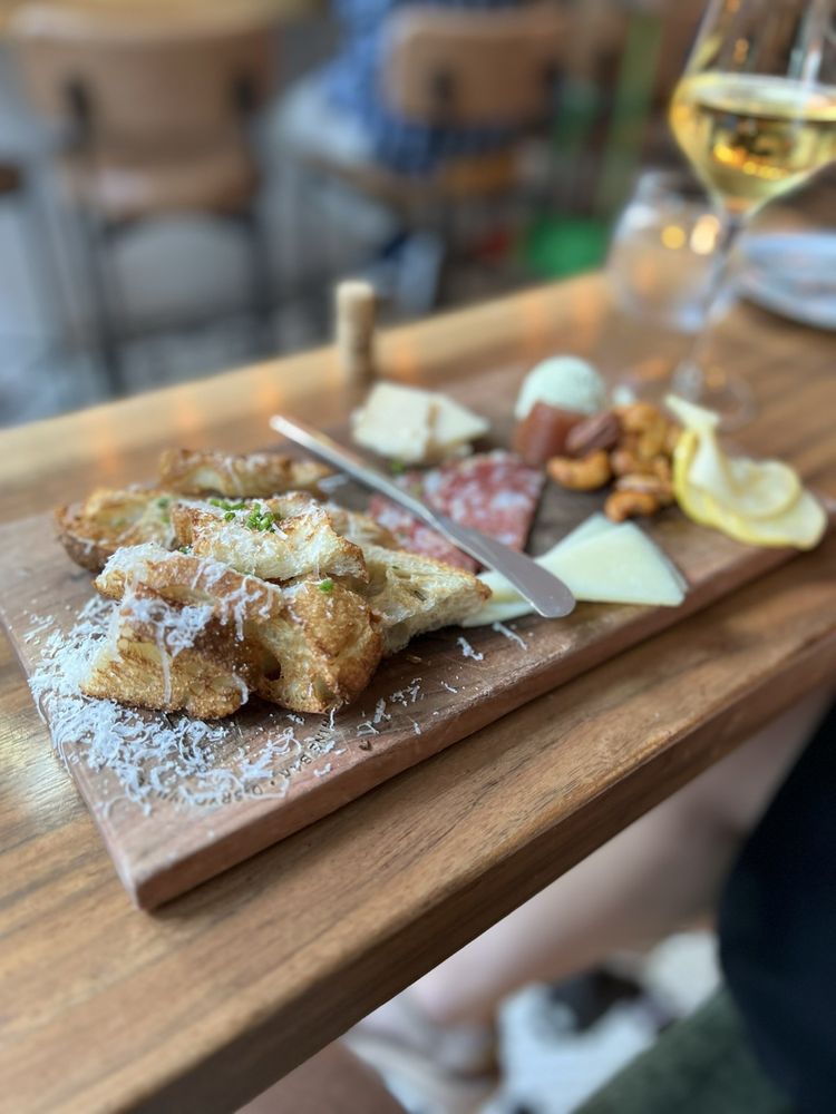 Food from Ripple Wine Bar O'Bryonville