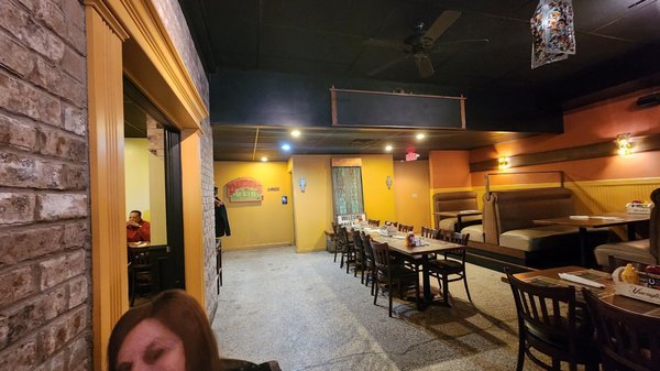 Dawson's On Main by null