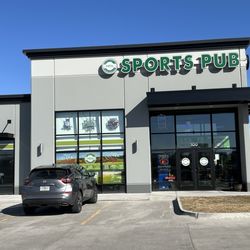 Mcdivot's Indoor Sports Pub - Establishment exterior