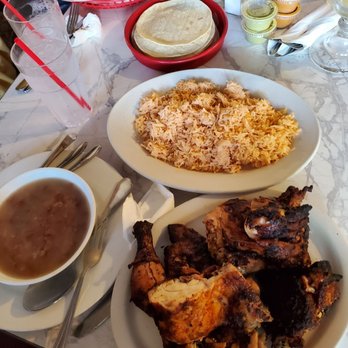 EL Pique - Full chicken, rice (cooked in chicken broth and garlic, yum!), corn tortillas and pinto beans. - Mexican Near Me - Burien, Washington