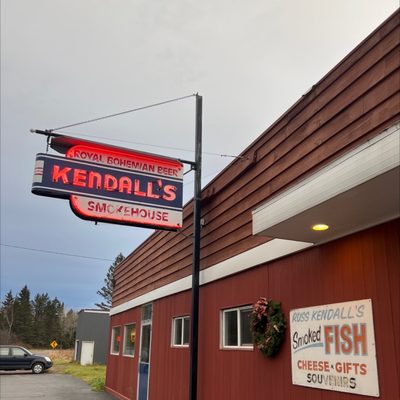Russ Kendall's Smoke House by null