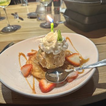 Sedona Taphouse - Fried ice cream - New American Near Me - Midlothian, Virginia Sedona Taphouse - Fried ice cream - New American Near Me - Midlothian, Virginia