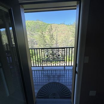 Hearthstone Elegant Lodge by the River - View from the bedroom looking outside. - Bed & Breakfast Near Me - Kamiah, Idaho