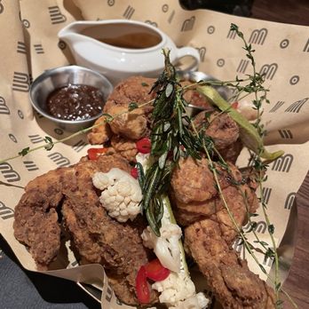 BAR Bludorn - Fried Chicken - Wine Bars Near Me - Houston, Texas