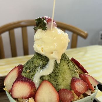 Haneul Cafe - Matcha Strawberry (might've been a Christmas special?) - Korean Near Me - Hilo, Hawaii