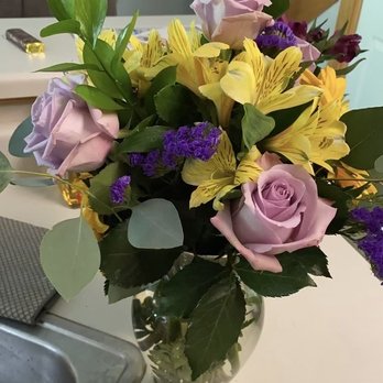 Nielsen Flower Shop - Florists Near Me - West Des Moines, Iowa