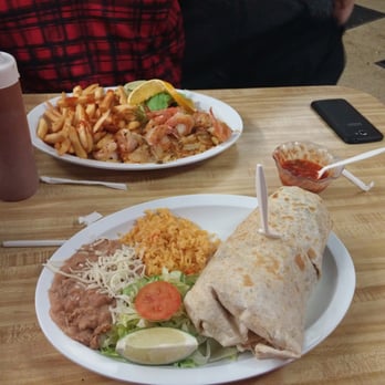 Coyotes Restaurant - Food - Mexican Near Me - Chicago, Illinois