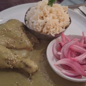 Consuelo - Polo en mole Verde - Mexican Near Me - Gainesville, Georgia Consuelo - Polo en mole Verde - Mexican Near Me - Gainesville, Georgia