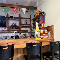 El Tejate - Little bar area