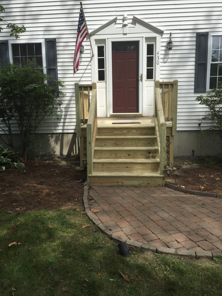 Slide of Hardacre’s Handyman service