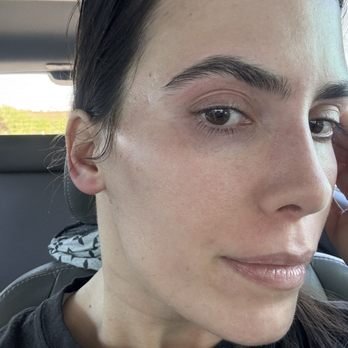Hollywood Brows - Right brow - Eyebrow Services Near Me - Woodbury, Minnesota Hollywood Brows - Right brow - Eyebrow Services Near Me - Woodbury, Minnesota