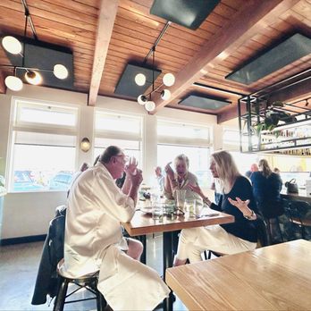 Venus Spirits Cocktails & Kitchen - Beachside - Bar area (9/10) - New American Near Me - Aptos, California Venus Spirits Cocktails & Kitchen - Beachside - Bar area (9/10) - New American Near Me - Aptos, California