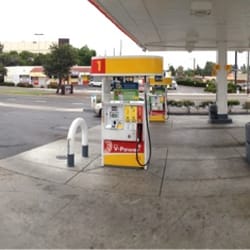 Lake Murray Shell and Mart - Panorama