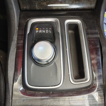 2015 Chrysler gear shifter