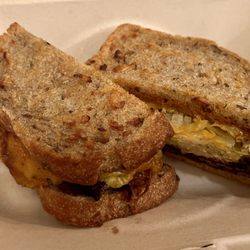 Vegan tempeh Reuben