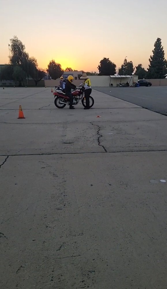 TOP GUN MOTORCYCLE TRAINING CENTER Updated September 2024 211