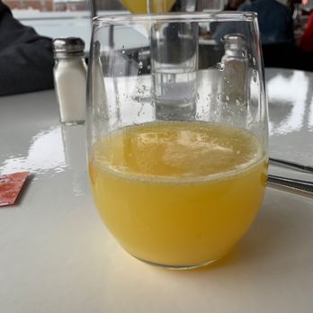 Zisters - Breakfast & Brunch Near Me - Elm Grove, Wisconsin Zisters - Breakfast & Brunch Near Me - Elm Grove, Wisconsin
