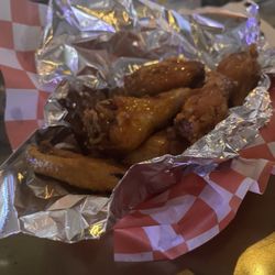Tavern 14 - Buffalo wings with blue cheese