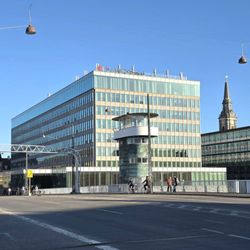 Knippelsbro - Knipplesbro (named after Hans Knip?) with the NH Collection Hotel in the background
