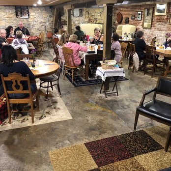 Willow Spring Mercantile - Dining area - New American Near Me - Excelsior Springs, Missouri