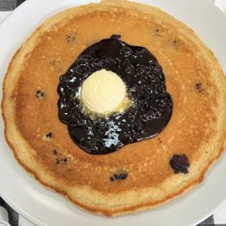 AppleTree Cafe & Bakery - Blueberry pancake