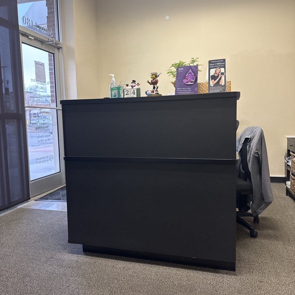 Master Eye - Th waiting room view - Optometrists Near Me - Austin, Texas Master Eye - Th waiting room view - Optometrists Near Me - Austin, Texas