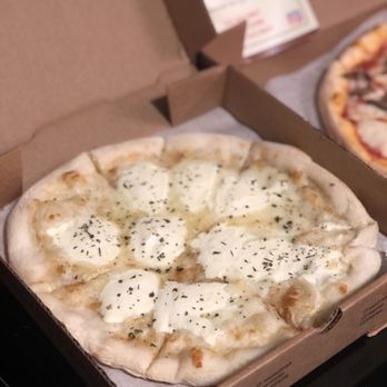 Nick's Pizzeria - Personal size Bianca pizza - Pizza Near Me - Altamonte Springs, Florida Nick's Pizzeria - Personal size Bianca pizza - Pizza Near Me - Altamonte Springs, Florida