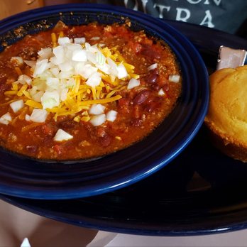 Timberline Cafe - Beef and Bean Chili with Cornbread - American Near Me - West Yellowstone, Montana