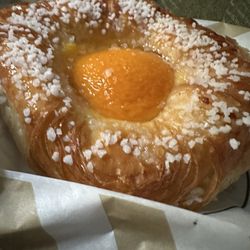 Aux Pains de Papy - Peach Tarte