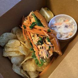 Scott's Maine Style Lobster Roll