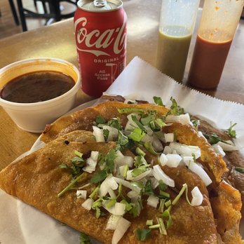 Birrieria Estilo Jalisco - Quesobirria tacos and Coca Cola - Tacos Near Me - San Antonio, Texas