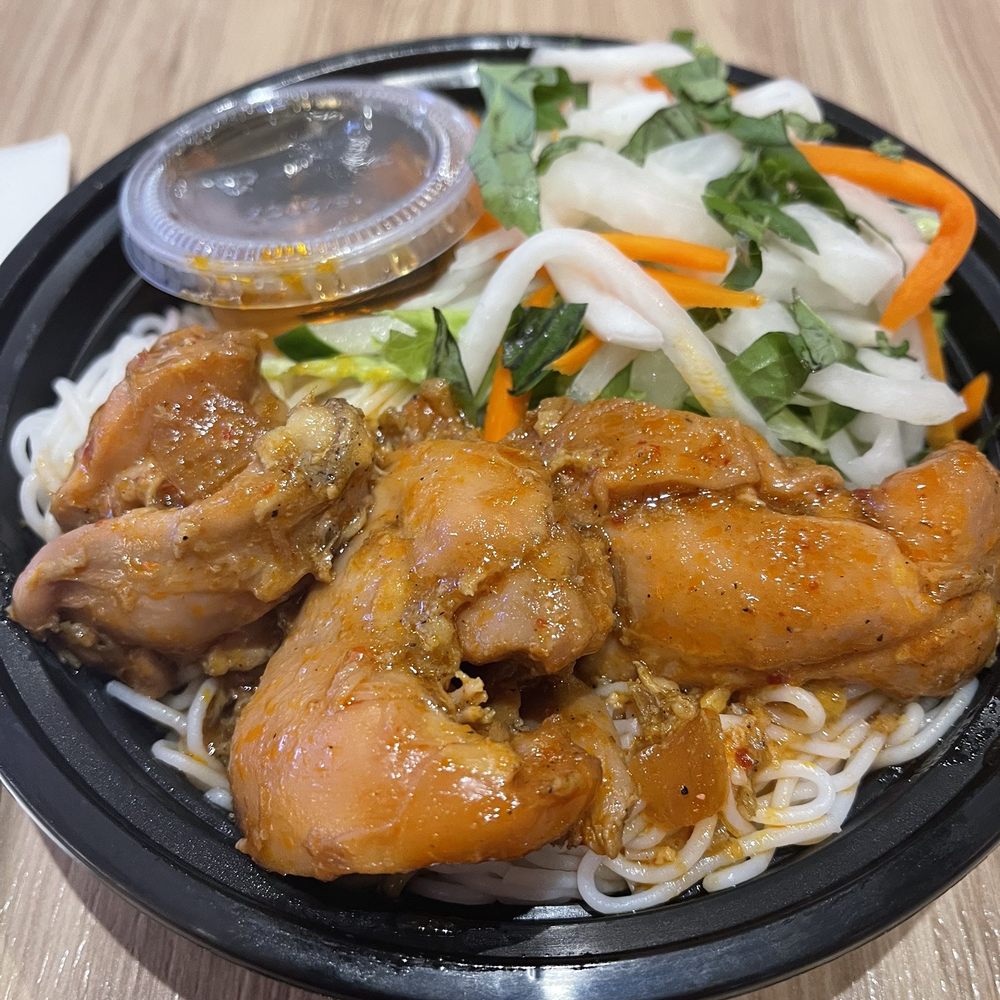 Diem 99 Cafe - Lemon Grass Chicken Plate - Vietnamese Near Me - Aiea, Hawaii Diem 99 Cafe - Lemon Grass Chicken Plate - Vietnamese Near Me - Aiea, Hawaii