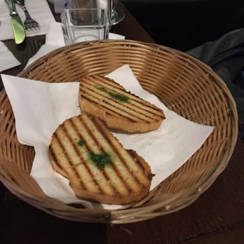 D'Lounge - Lounges Near Me - Vienna, 9