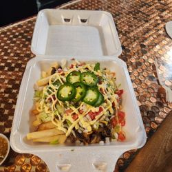 Willows on Main - Carne Asada fries