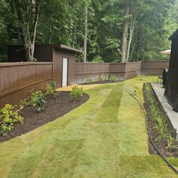 Rivendell Estate Care - Shade tolerant Zeon Zoysia grass and garden beds