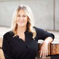 Castle Rock Headshots - Branding Portrait