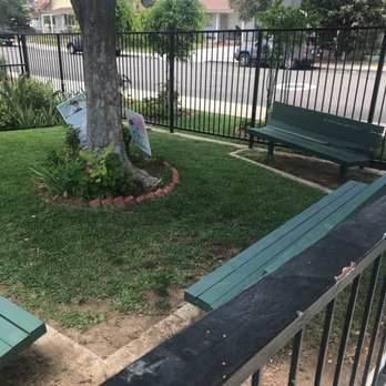 El Modena Family Resource Center - Garden Area in the front for sitting - Community Centers Near Me - Orange, California El Modena Family Resource Center - Garden Area in the front for sitting - Community Centers Near Me - Orange, California