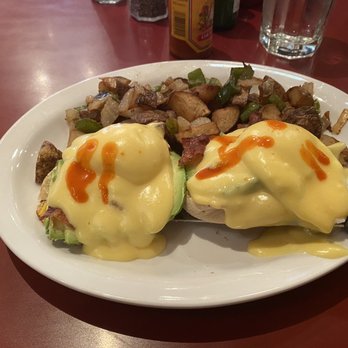 Copper Skillet - Cali eggs Benedict with some cholula sauce - Breakfast & Brunch Near Me - Martinez, California