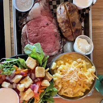 Wildfangs Grill House - Prime rib plate - Barbeque Near Me - Springfield, Oregon