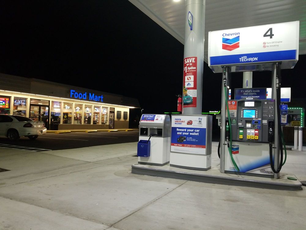 CHEVRON Updated October 2024 11802 Meridian E, Puyallup, Washington