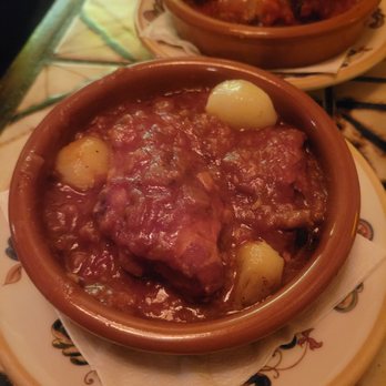 Dali Restaurant & Tapas Bar - Conejo Estofado - Spanish Near Me - Somerville, Massachusetts