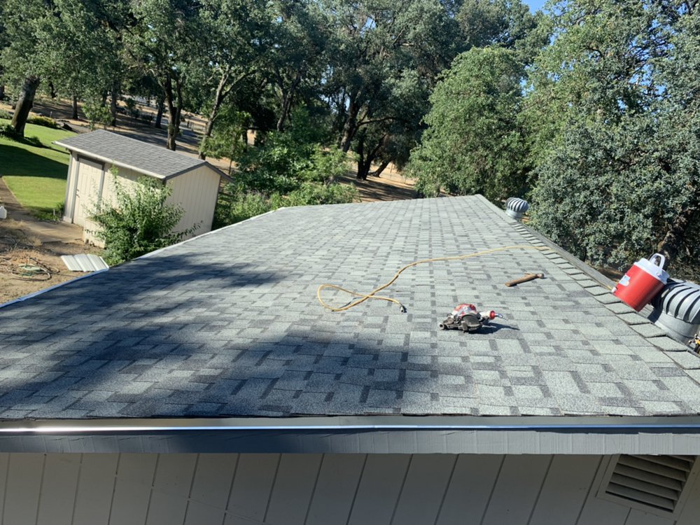 Slide of Daniel’s Roofing